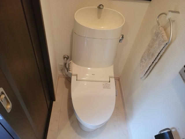 交換後のトイレとウォシュレット